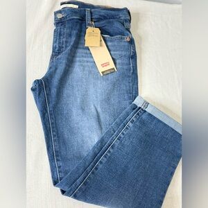 Levi's Women's Classic Straight Leg Blue Jeans